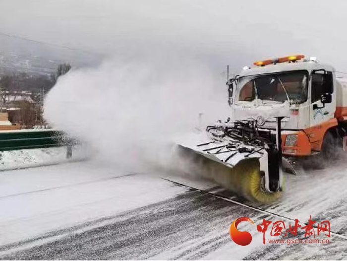 打扰一下陈俊豪 高冷男主唱变身逗B鉴音师_3377官网(图1) 3377官网