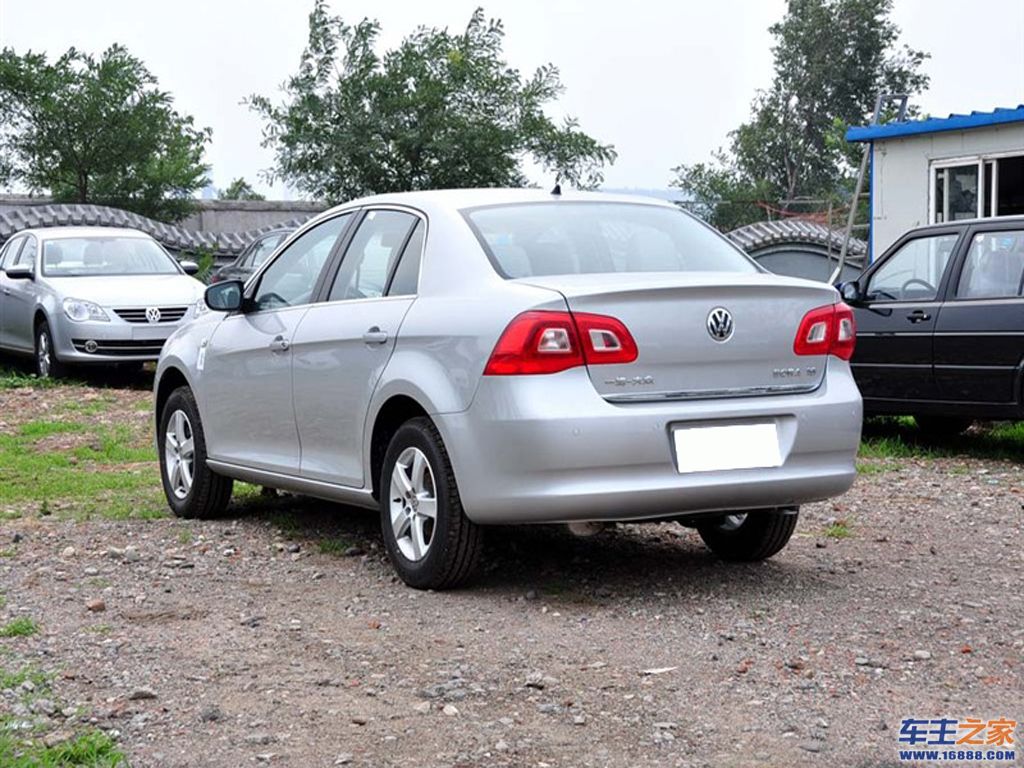 ‘3377官网’伍佳丽《No Sir》导演版MV 演绎黑白天鹅华丽蜕变(图3) ‘3377官网’伍佳丽《No Sir》导演版MV 演绎黑白天鹅华丽蜕变(图3)