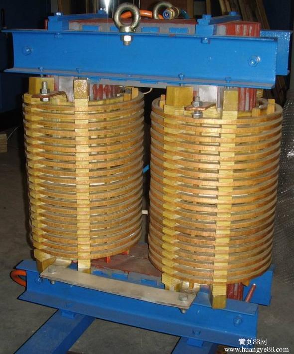 【3377app】郑源歌友会实力“撩妹”唱情歌 迷倒众粉丝(图2) 3377体育