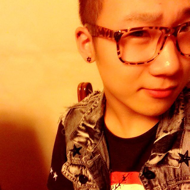 肖洋节目录制现场《走进阿西里西》精彩献唱：3377app