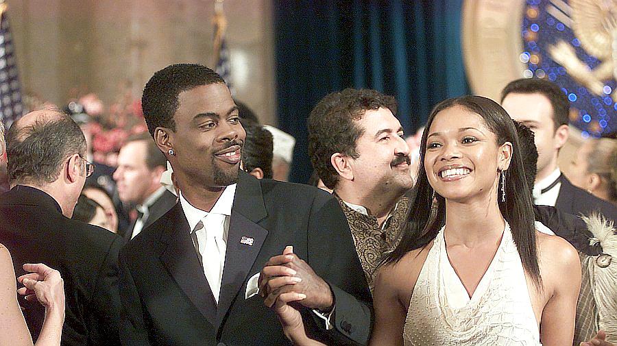 3377体育-《我的世界》村民胆大包天 偷玩家东西还当众爱爱(图1)